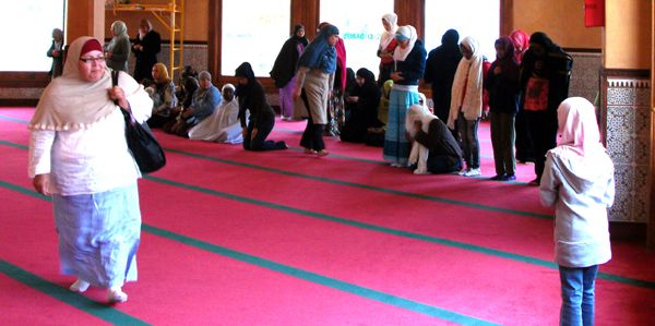 Muslim women offering their prayers on Jum’a Day at the San Francisco Mosque